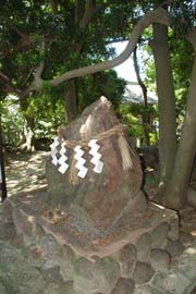 岐佐神社_赤石